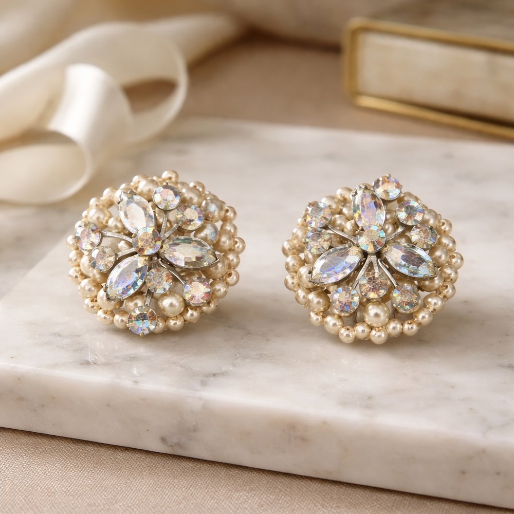 Vintage Signed EUGENE Aurora  Borealis Rhinestone &‎ Faux Pearl Clip On Earrings